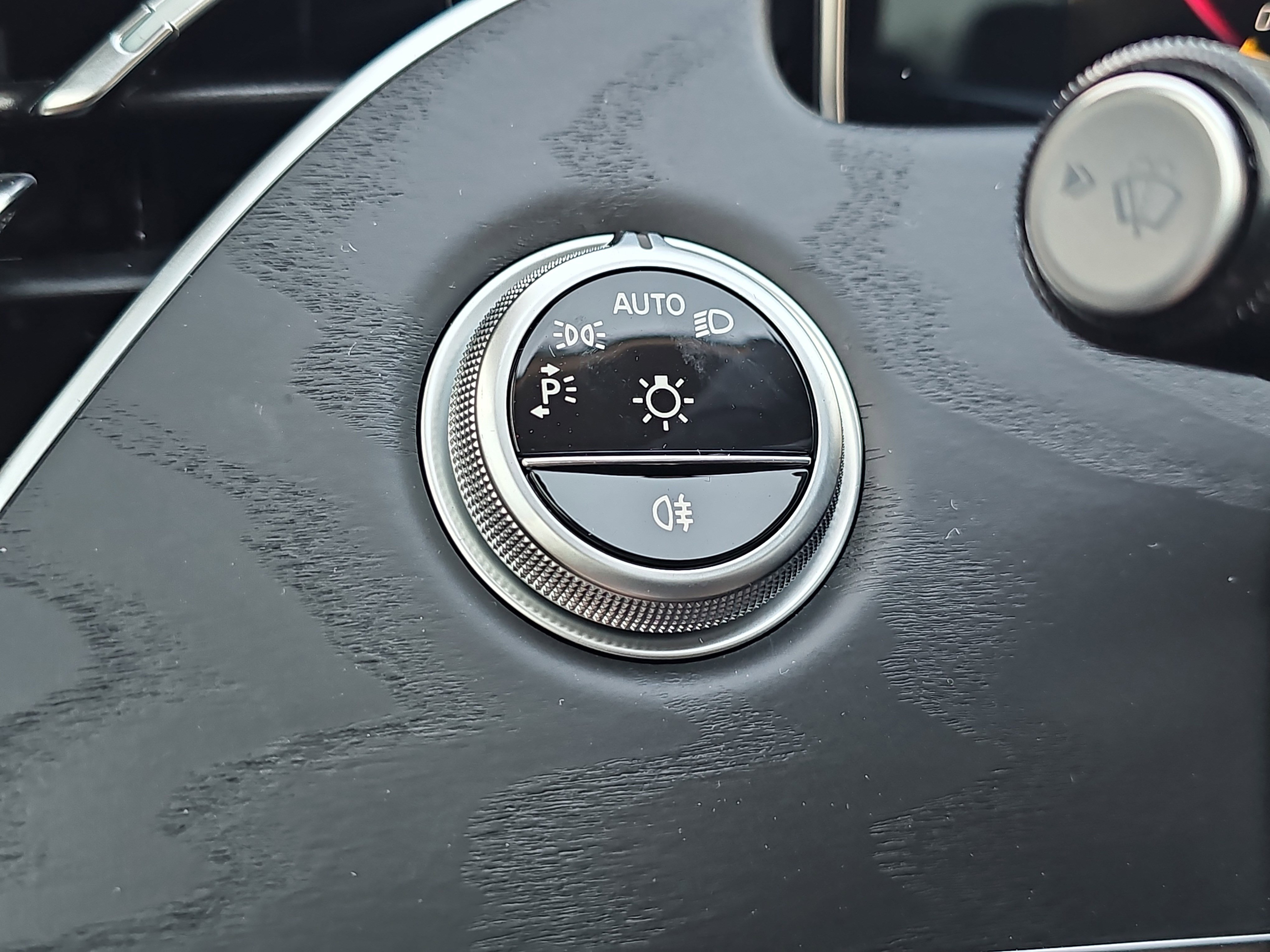 New 2026 Mercedes-Benz E 450 4MATIC Sedan image 27