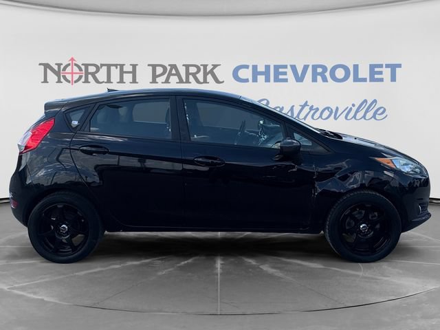 Used 2019 Ford Fiesta SE w/ Equipment Group 201A FWD image 2