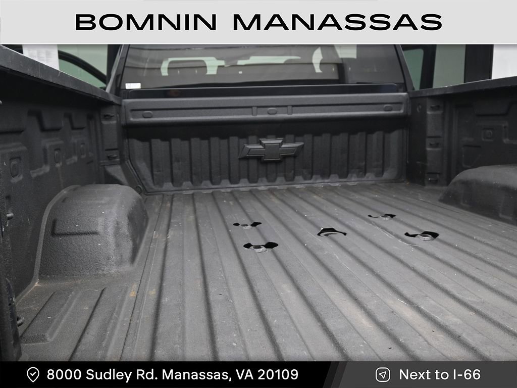 Used 2023 Chevrolet Silverado 2500 Custom w/ Custom Value Package image 11