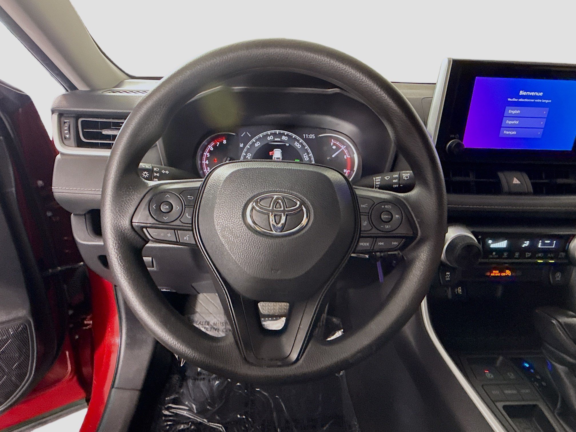 Used 2024 Toyota RAV4 LE FWD image 13