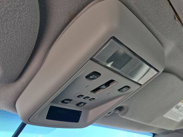 Used 2005 Mercury Grand Marquis LS image 23