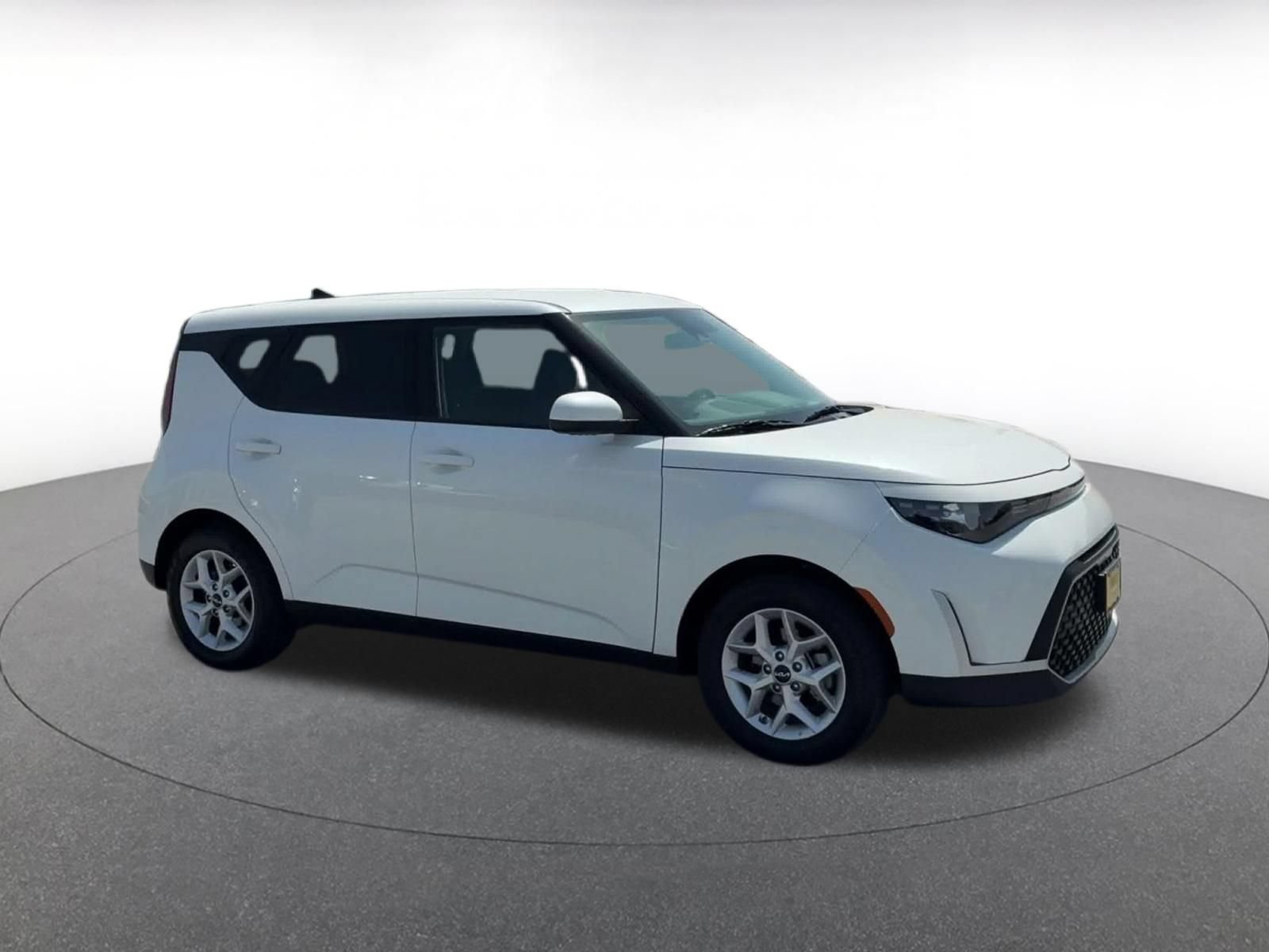Used 2025 Kia Soul LX w/ LX Technology Package FWD video 2