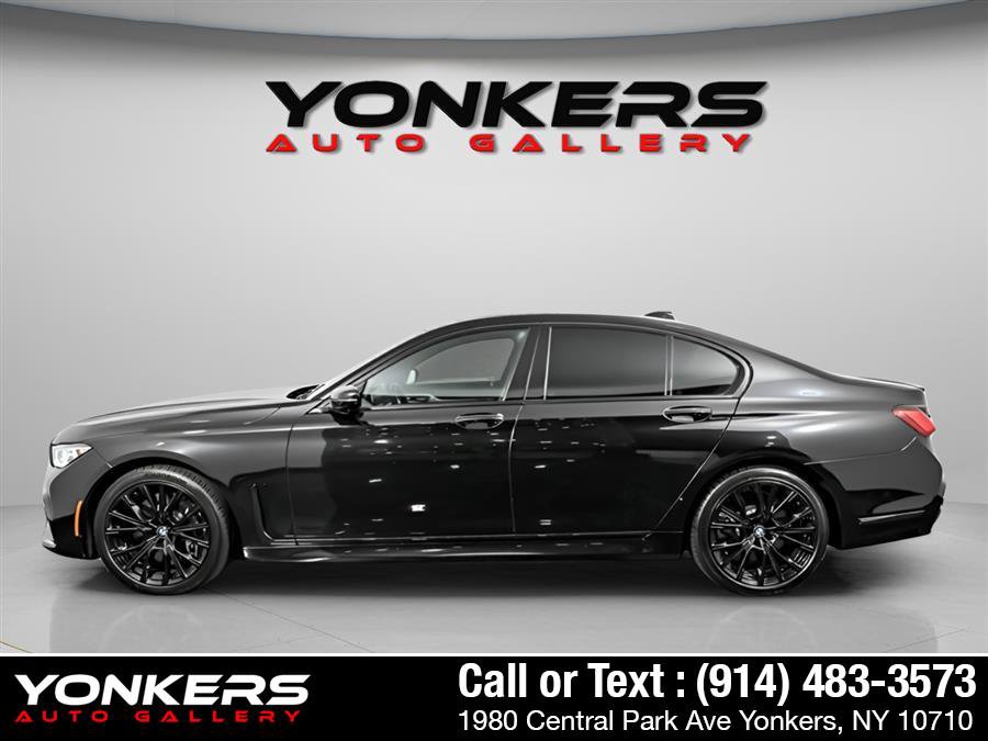 Used 2020 BMW 750i xDrive image 2
