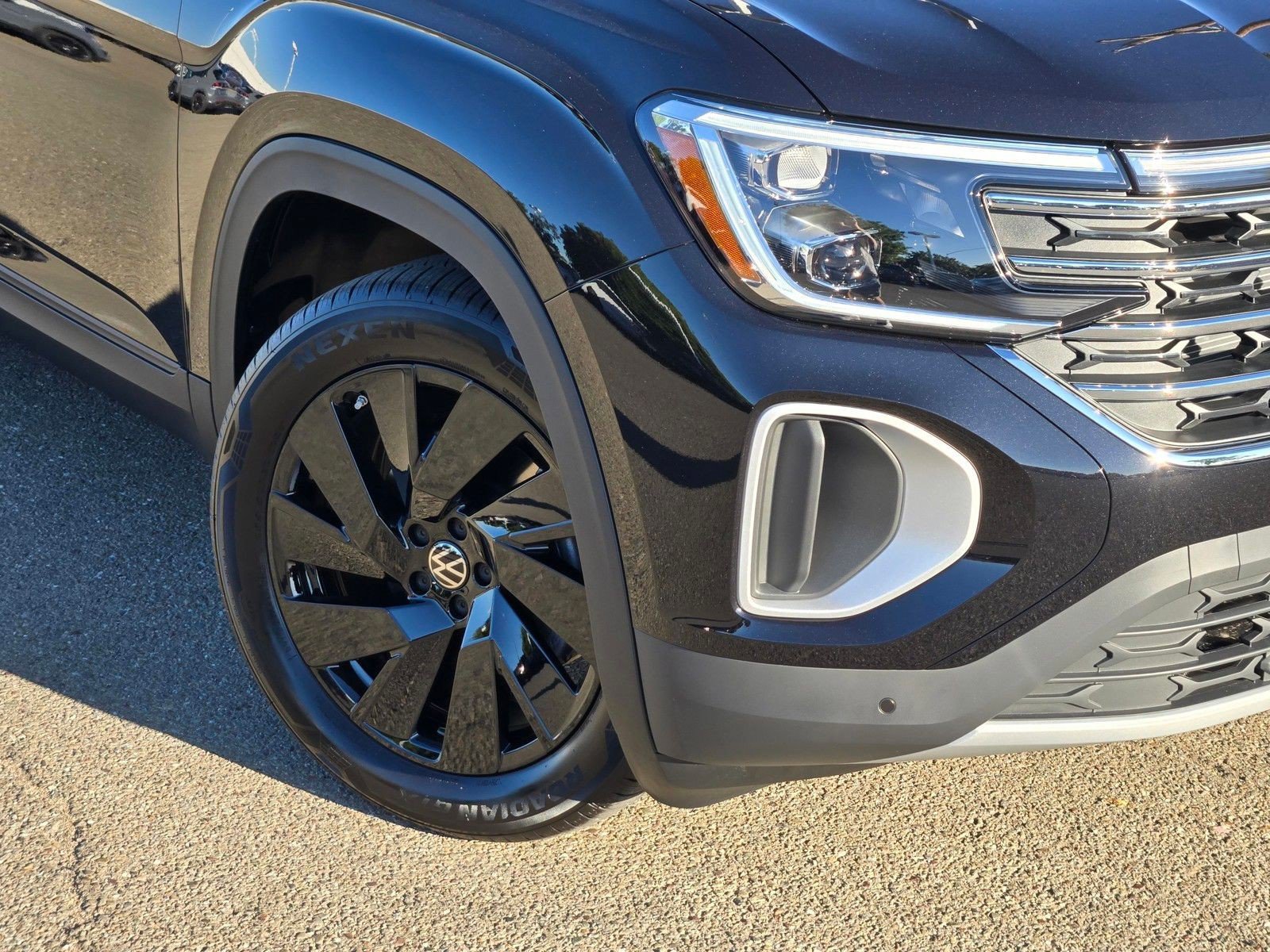 New 2026 Volkswagen Atlas SE FWD image 10