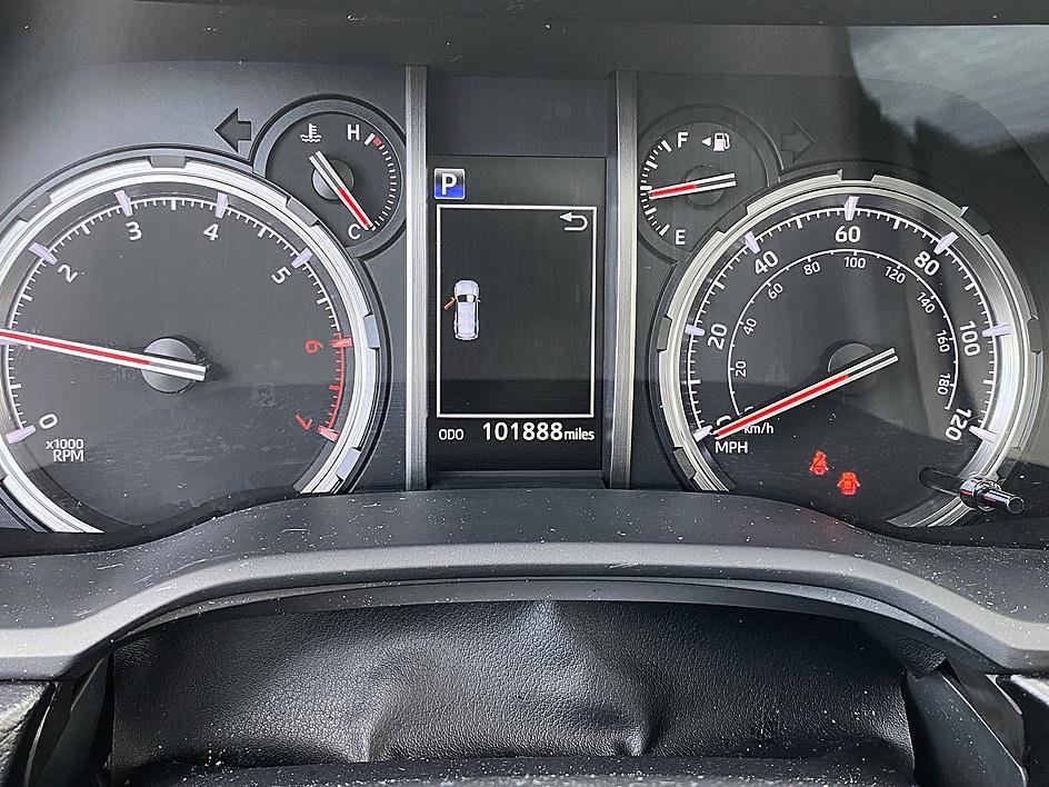 Used 2021 Toyota 4Runner Venture w/ Moonroof Package image 19