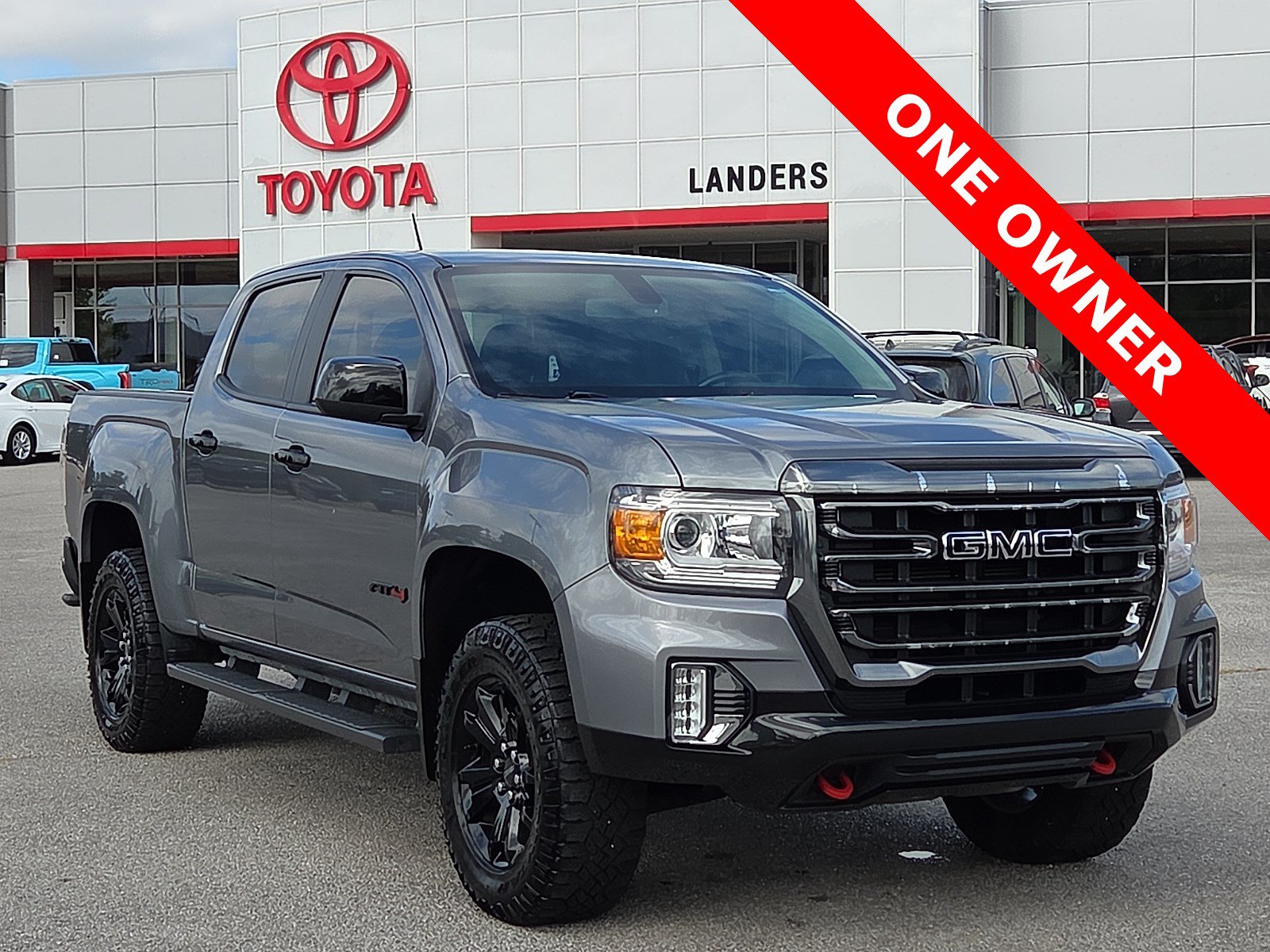Used 2022 GMC Canyon AT4 AWD/4WD image 1