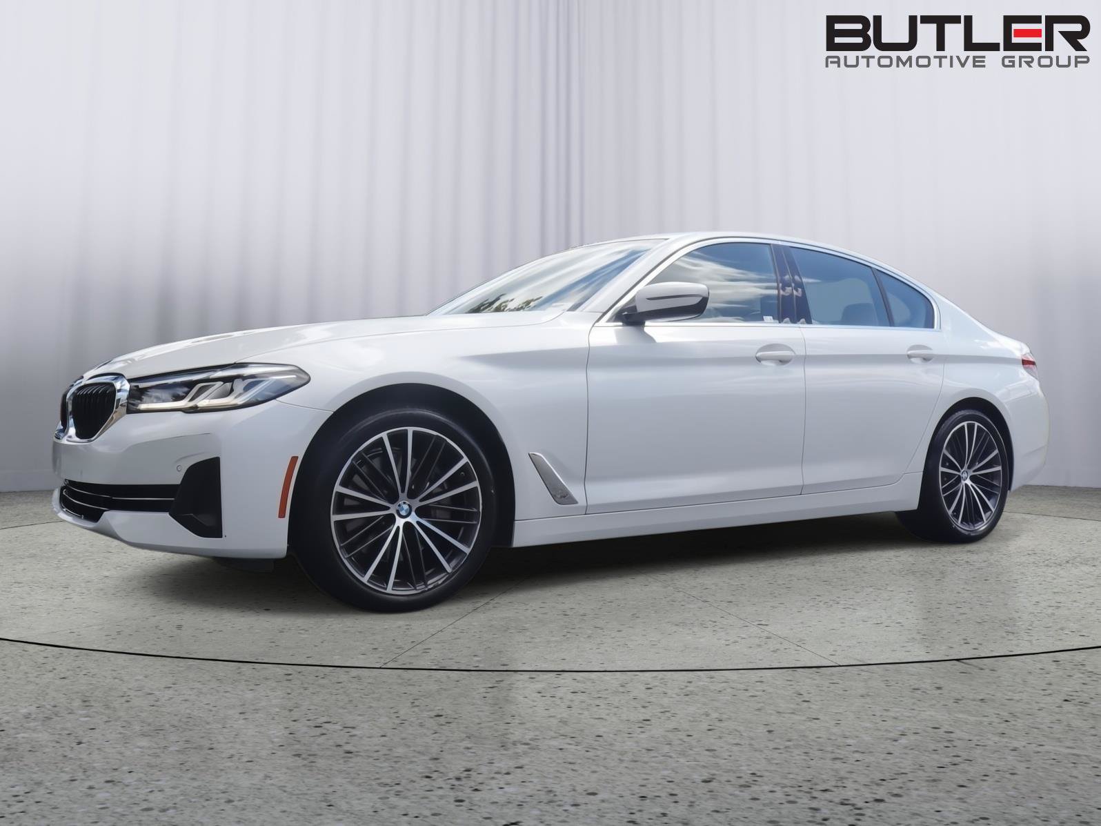Used 2023 BMW 540i w/ Premium Package RWD image 1