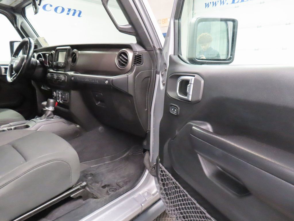 Used 2020 Jeep Wrangler Unlimited Sport image 26
