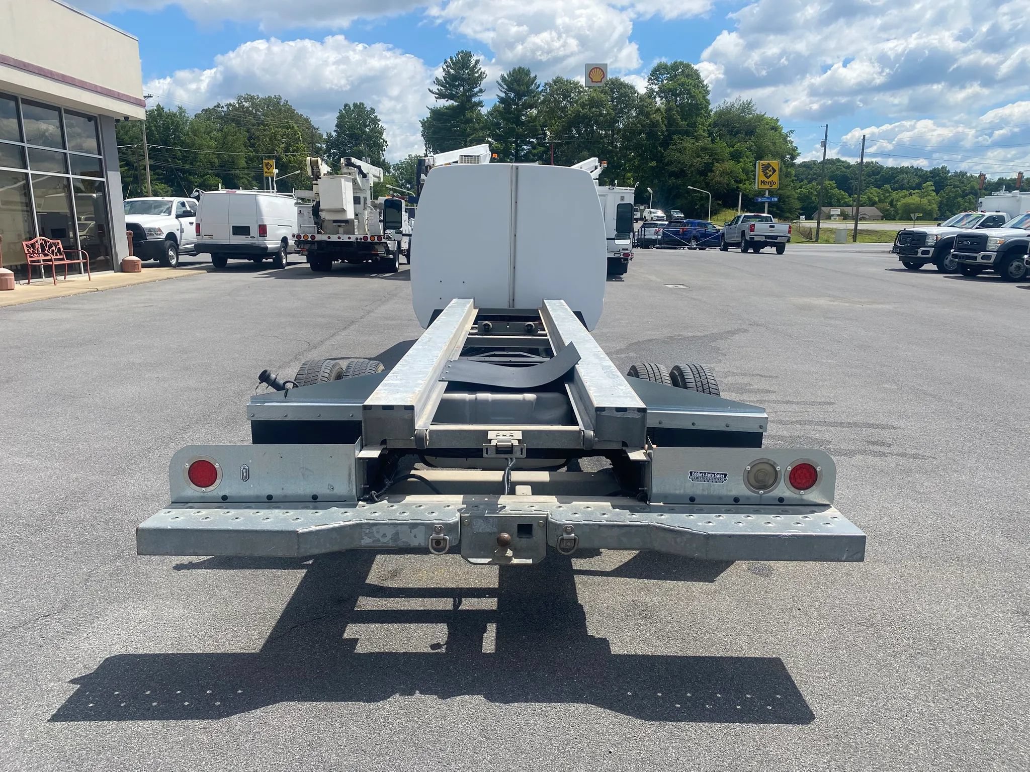 Used 2011 Ford E-450 and Econoline 450 Super Duty RWD image 4