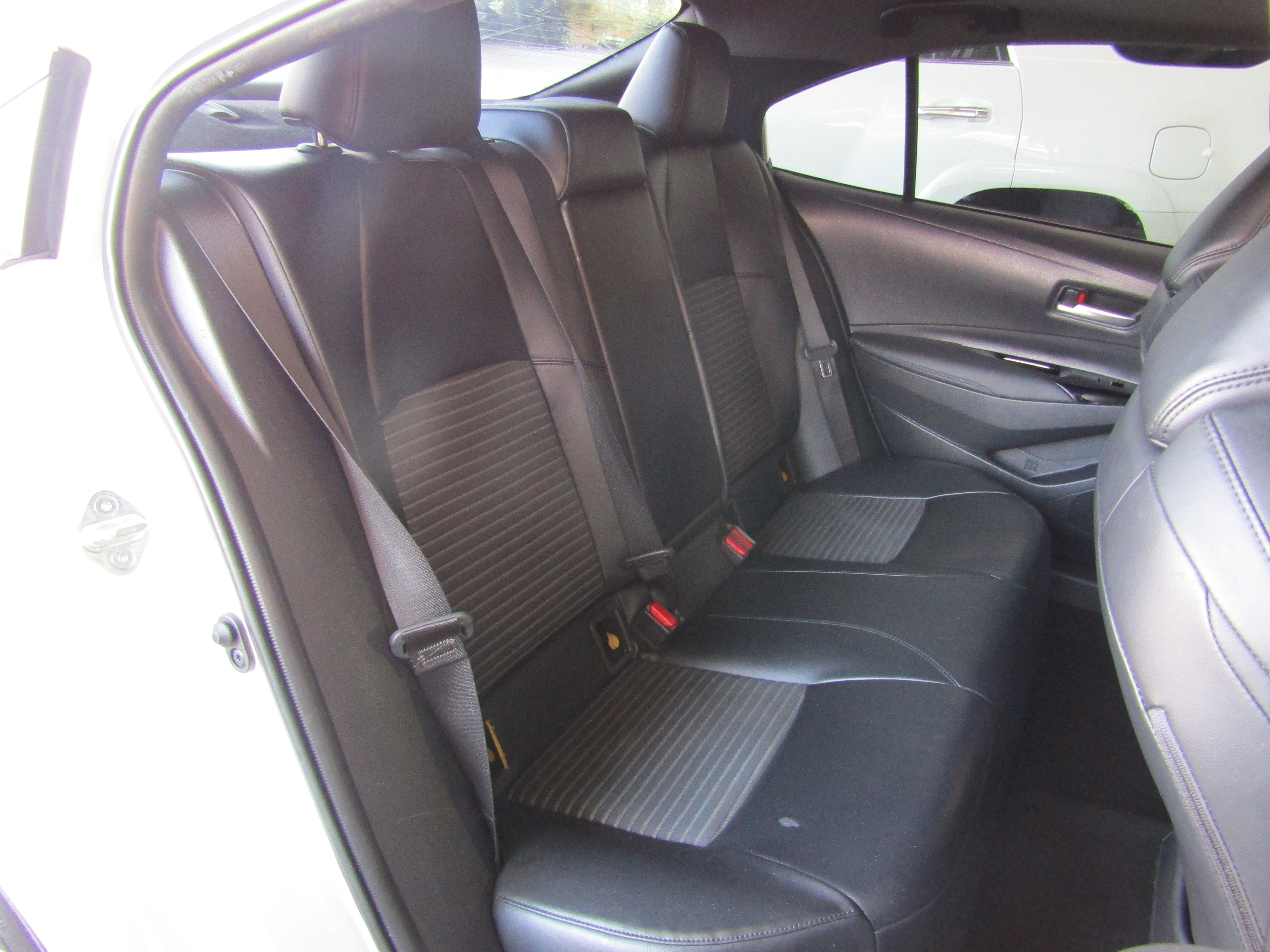 Used 2020 Toyota Corolla XSE image 13