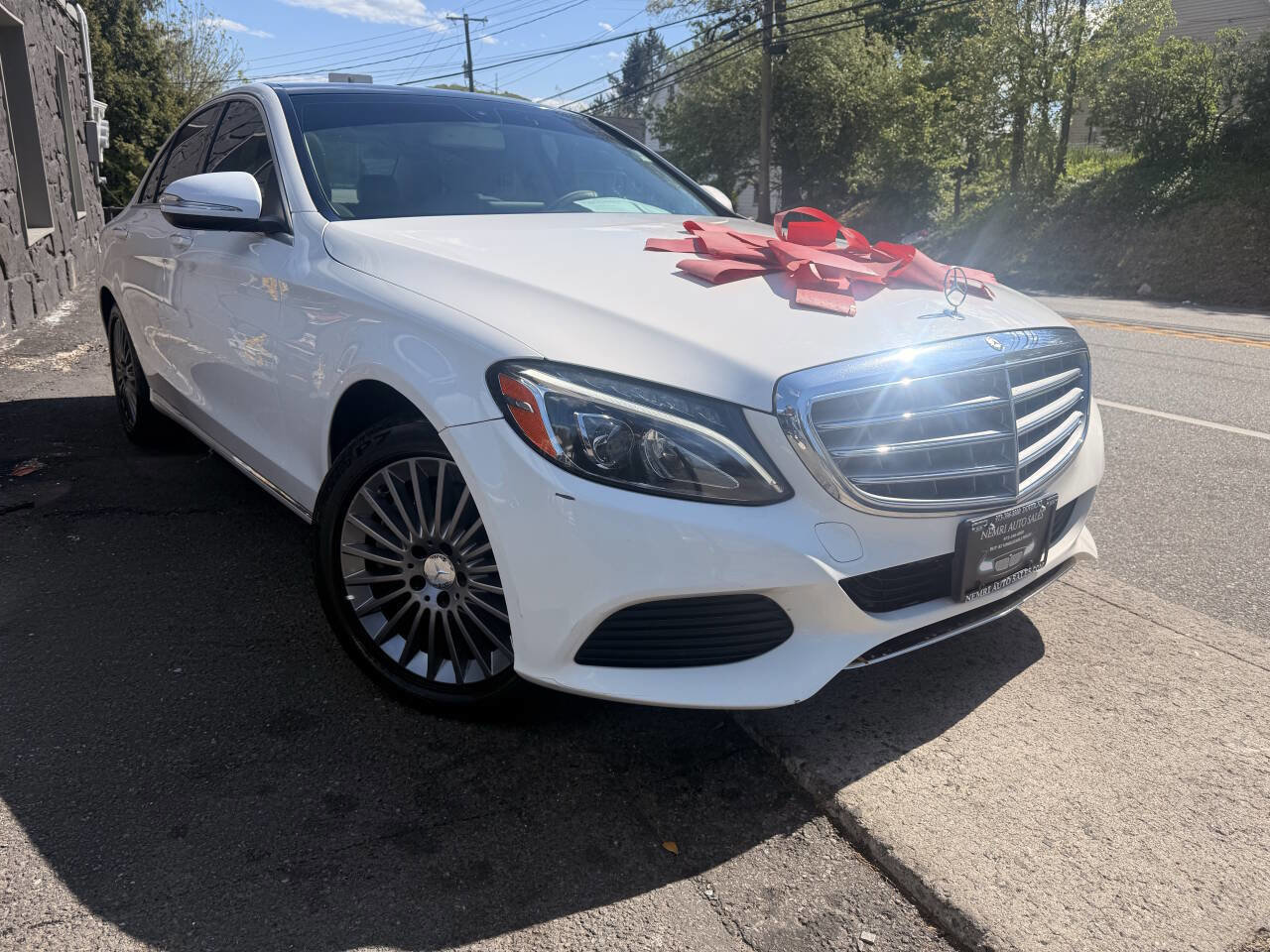 Used 2015 Mercedes-Benz C 300 4MATIC Sedan image 4