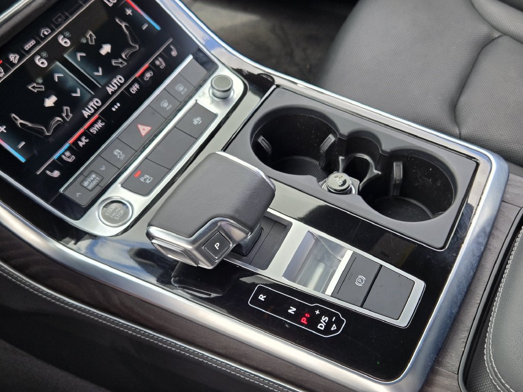 Certified 2023 Audi Q8 Premium Plus w/ Premium Plus Package AWD/4WD image 25
