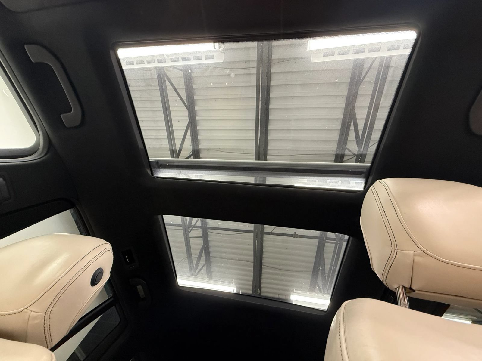 Used 2018 Mercedes-Benz GLS 450 4MATIC image 40