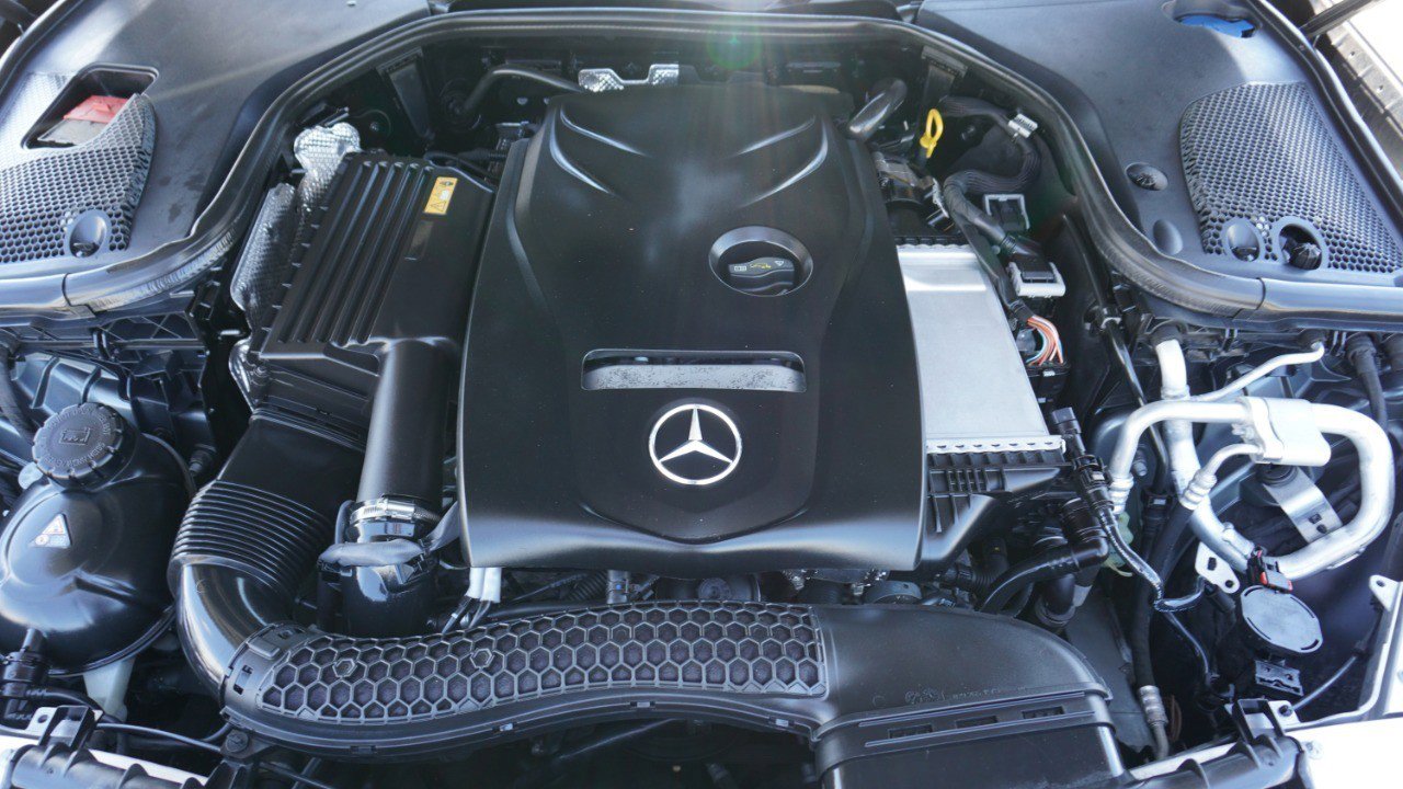 Used 2017 Mercedes-Benz E 300 image 33