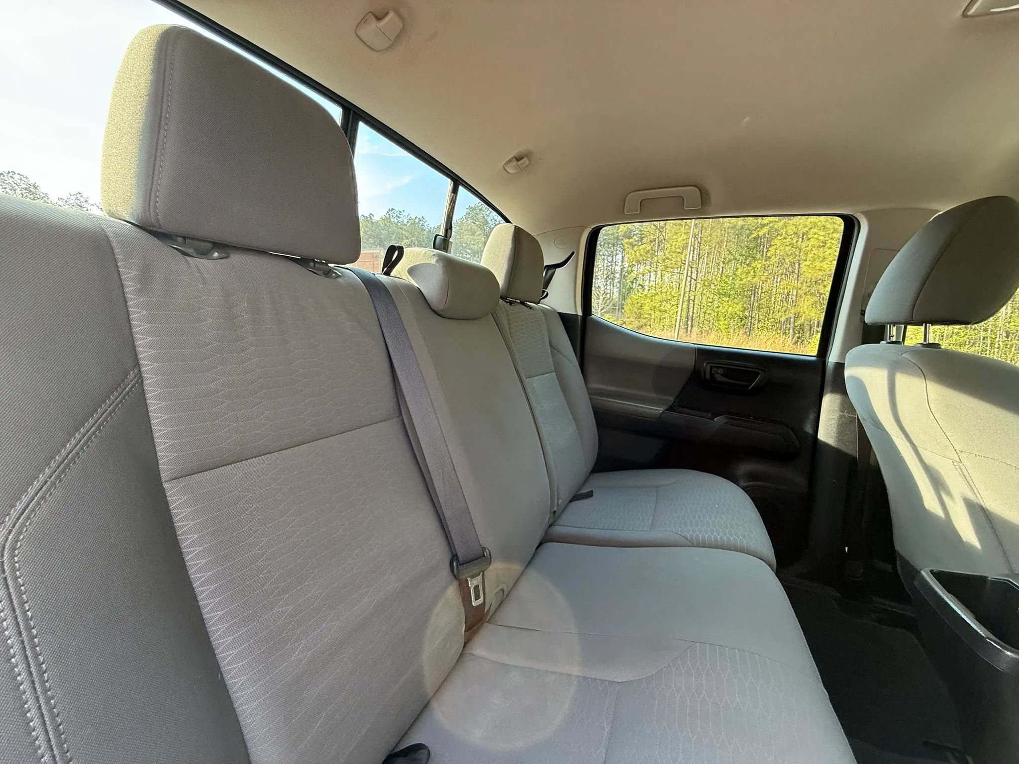 Used 2016 Toyota Tacoma SR w/ SR Convenience Package RWD image 18