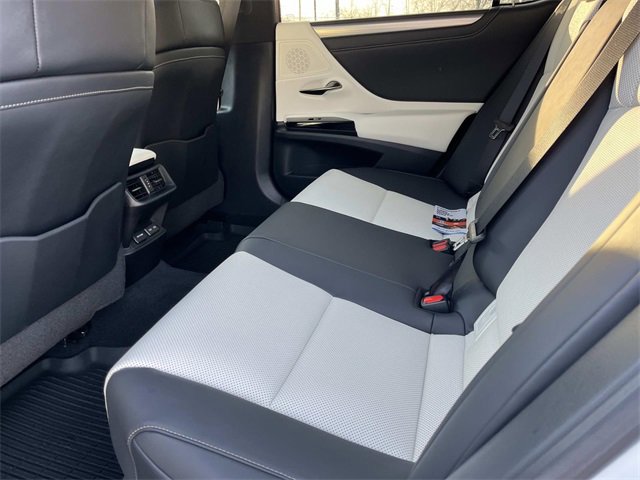 Certified 2022 Lexus ES 350 F Sport image 20