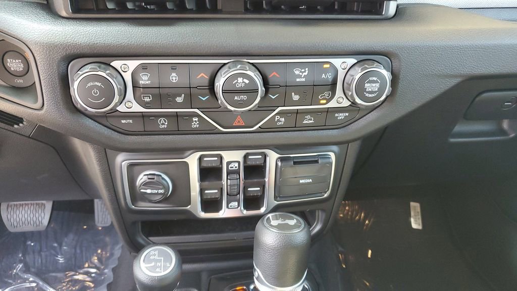 New 2025 Jeep Wrangler Sport S image 25