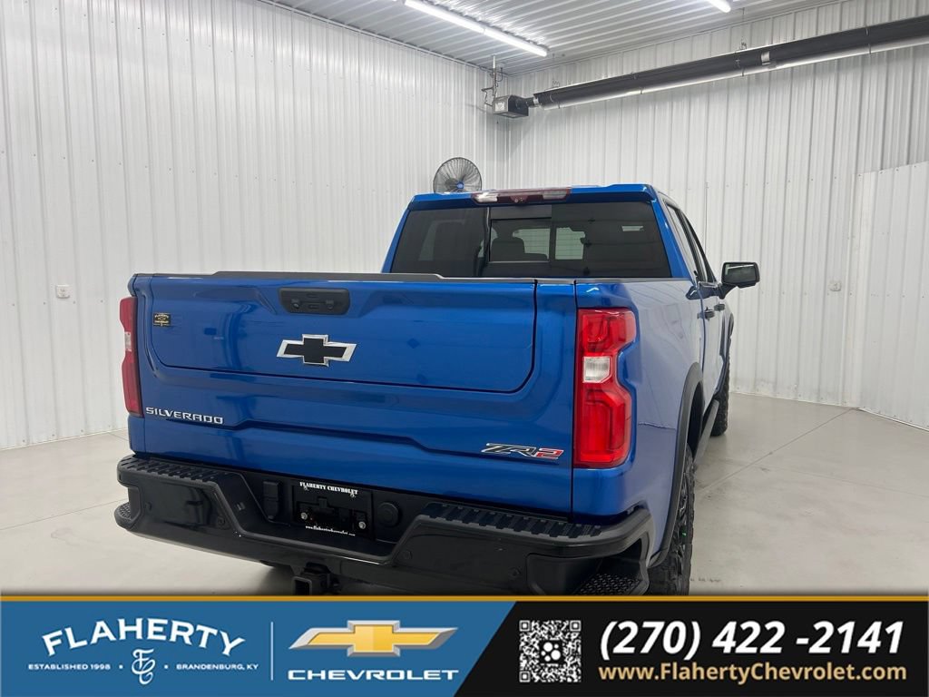 Used 2022 Chevrolet Silverado 1500 ZR2 w/ Technology Package AWD/4WD image 3