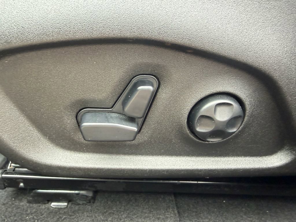 Used 2020 Jeep Renegade Altitude image 17