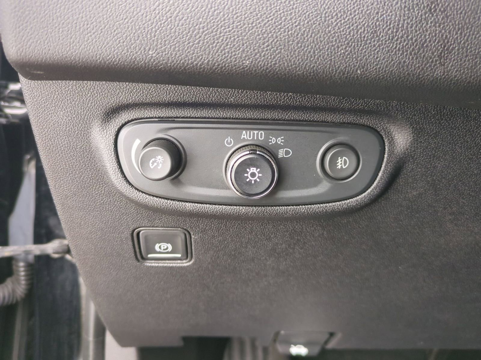 Used 2018 GMC Terrain SLT w/ Preferred Package image 35