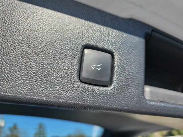 Used 2023 Ford Escape ST-Line image 13