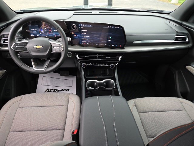 New 2027 Chevrolet Traverse LT w/ LPO, Floor Liner Package AWD/4WD image 32