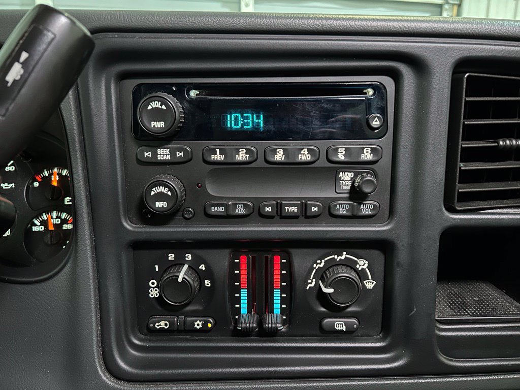 Used 2006 Chevrolet Silverado 1500 LS w/ Chrome Exterior Package AWD/4WD image 20