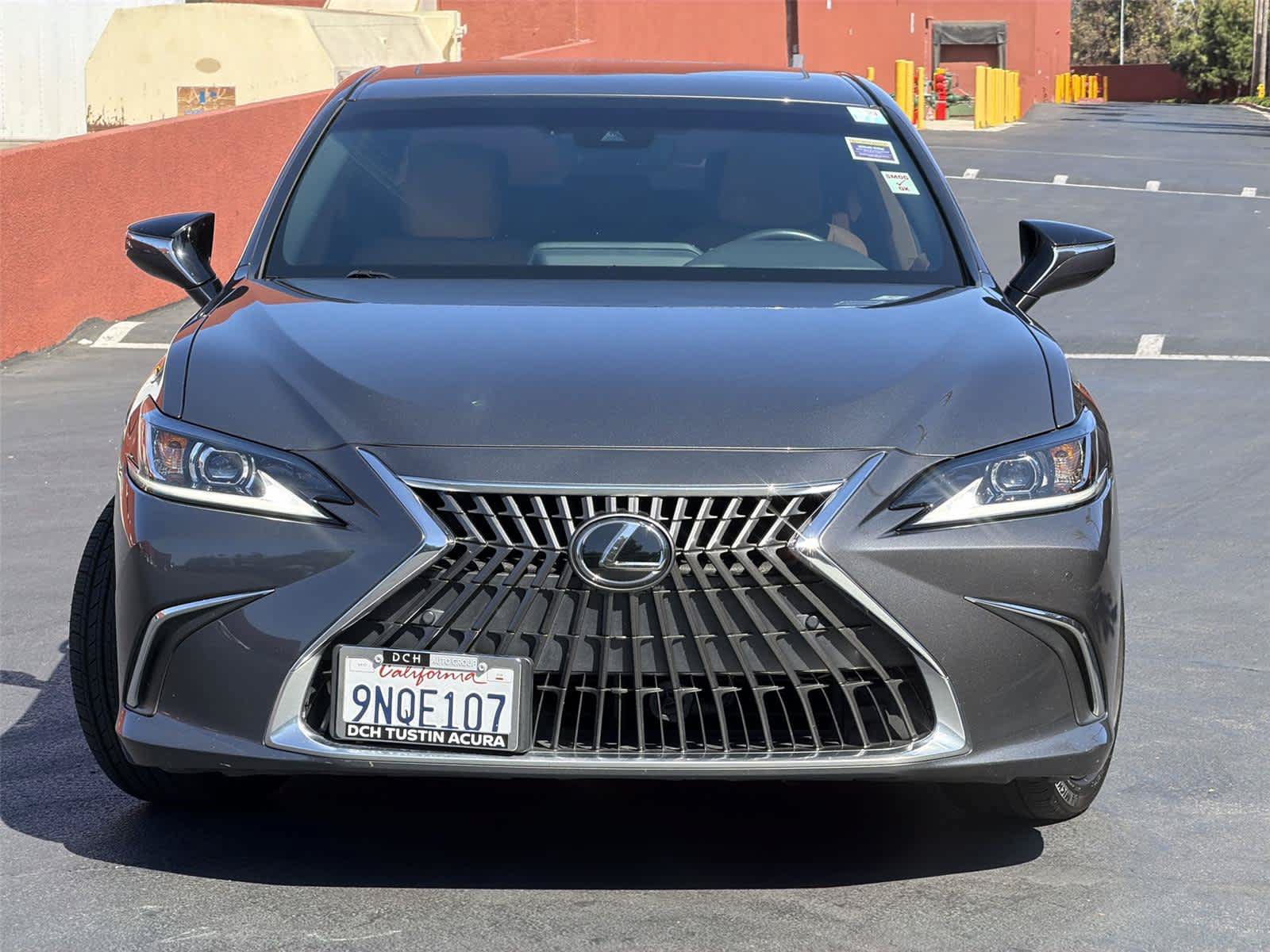 Used 2025 Lexus ES 300h w/ Premium Package FWD image 7