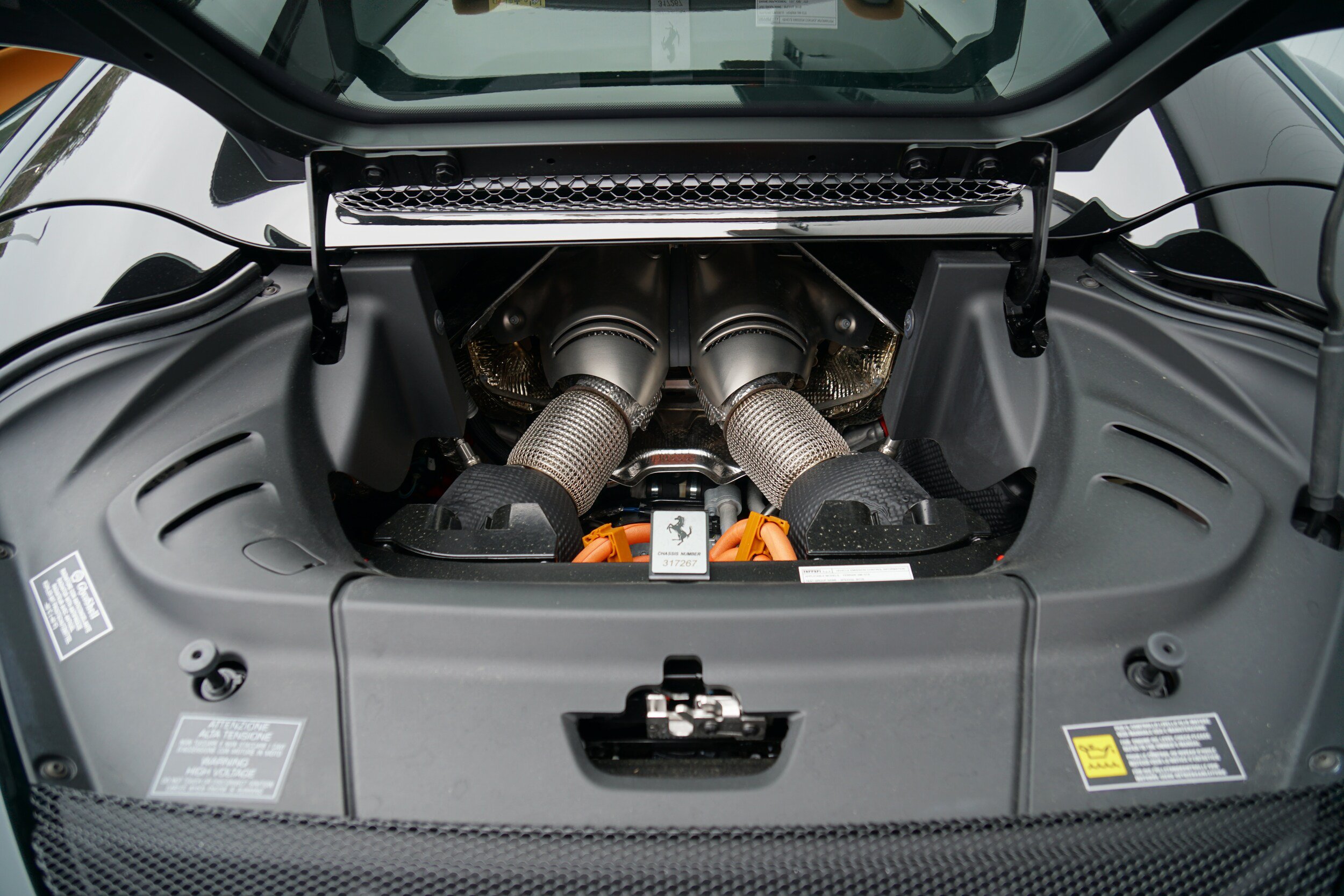Used 2025 Ferrari 296 GTS RWD image 14