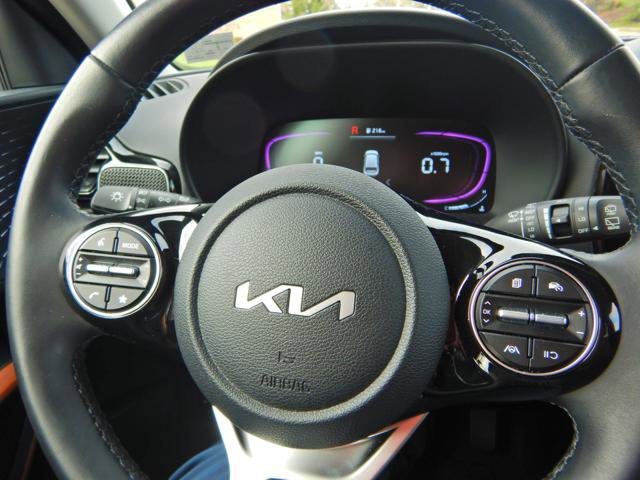 Used 2025 Kia Soul EX image 21
