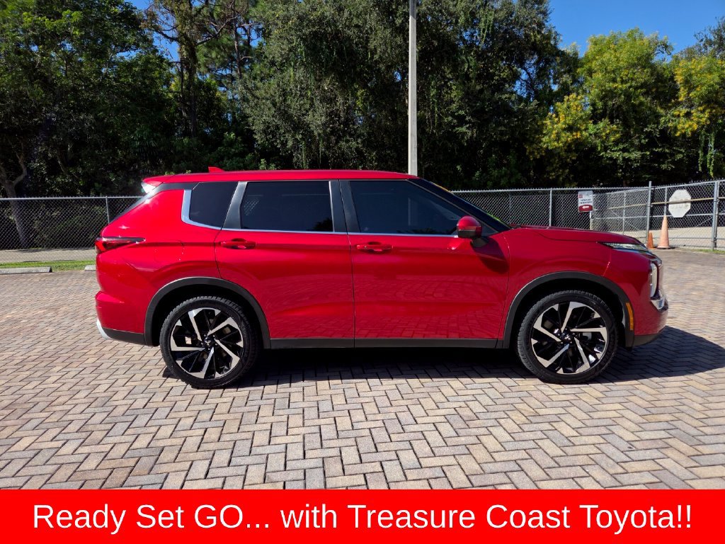 Used 2024 Mitsubishi Outlander SE FWD image 13