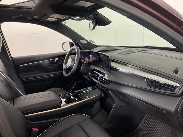 Used 2025 Buick Enclave Avenir w/ LPO, All-Weather Package image 31