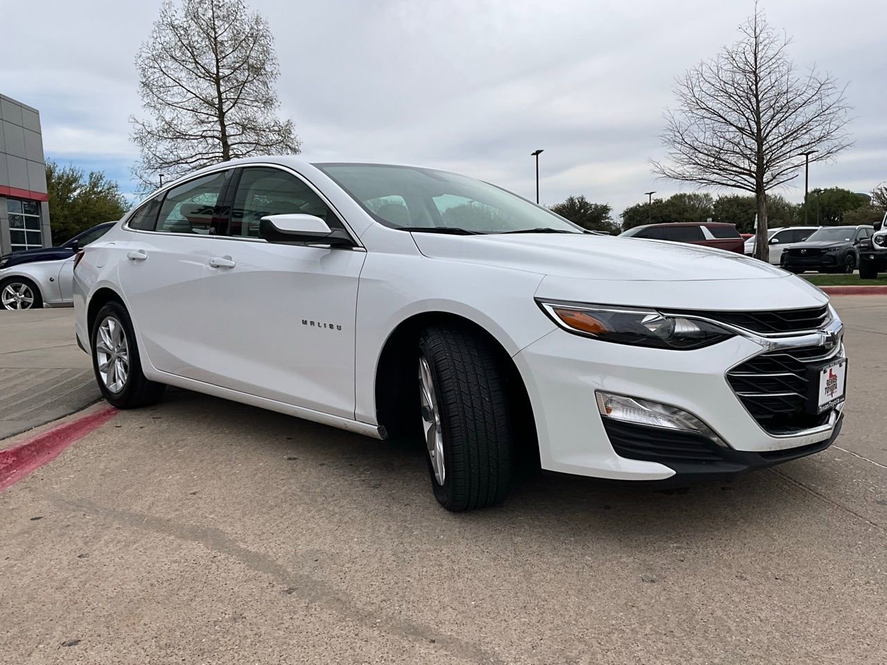 Used 2022 Chevrolet Malibu LT w/ Leather Package image 5
