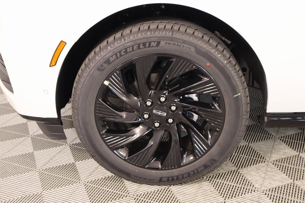 New 2025 Lincoln Navigator Reserve w/ Jet Appearance Package image 18