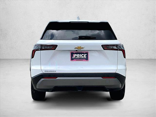 Used 2026 Chevrolet Equinox LT FWD image 4
