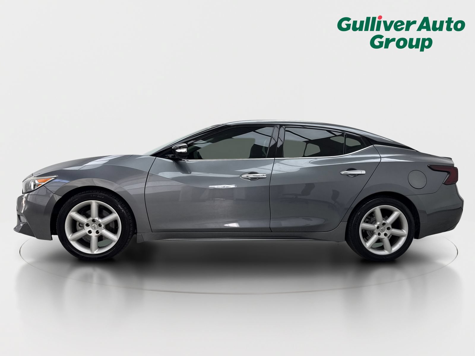 Used 2018 Nissan Maxima Platinum FWD image 3