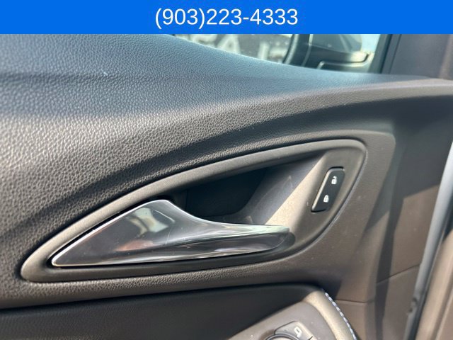 Used 2025 Buick Encore GX Sport Touring FWD image 17