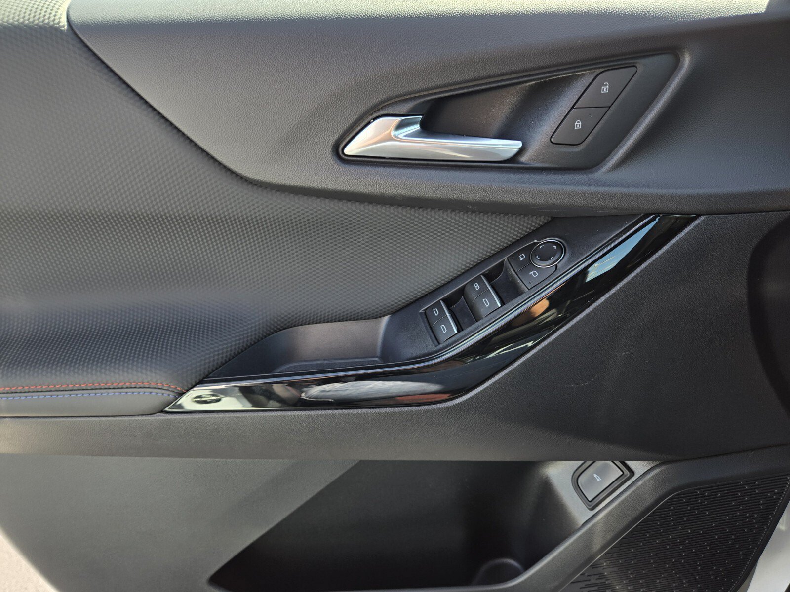New 2026 Chevrolet Equinox RS w/ Safety and Technology Package FWD image 14