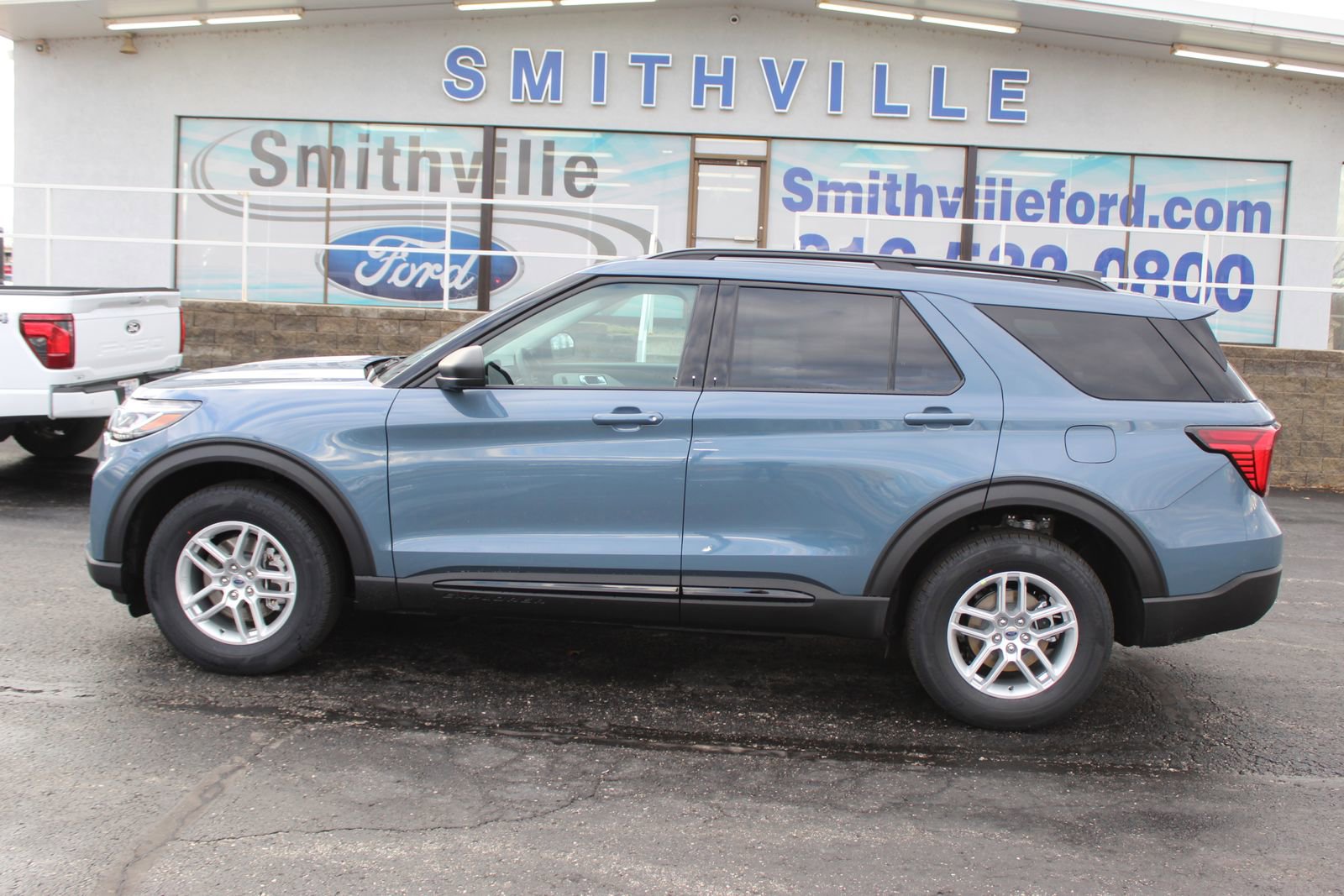 New 2026 Ford Explorer Active image 5