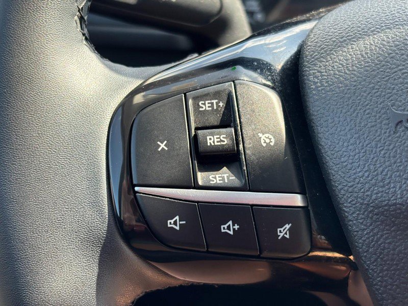 Used 2022 Ford Escape SE w/ SE Sport Appearance Package AWD/4WD image 18
