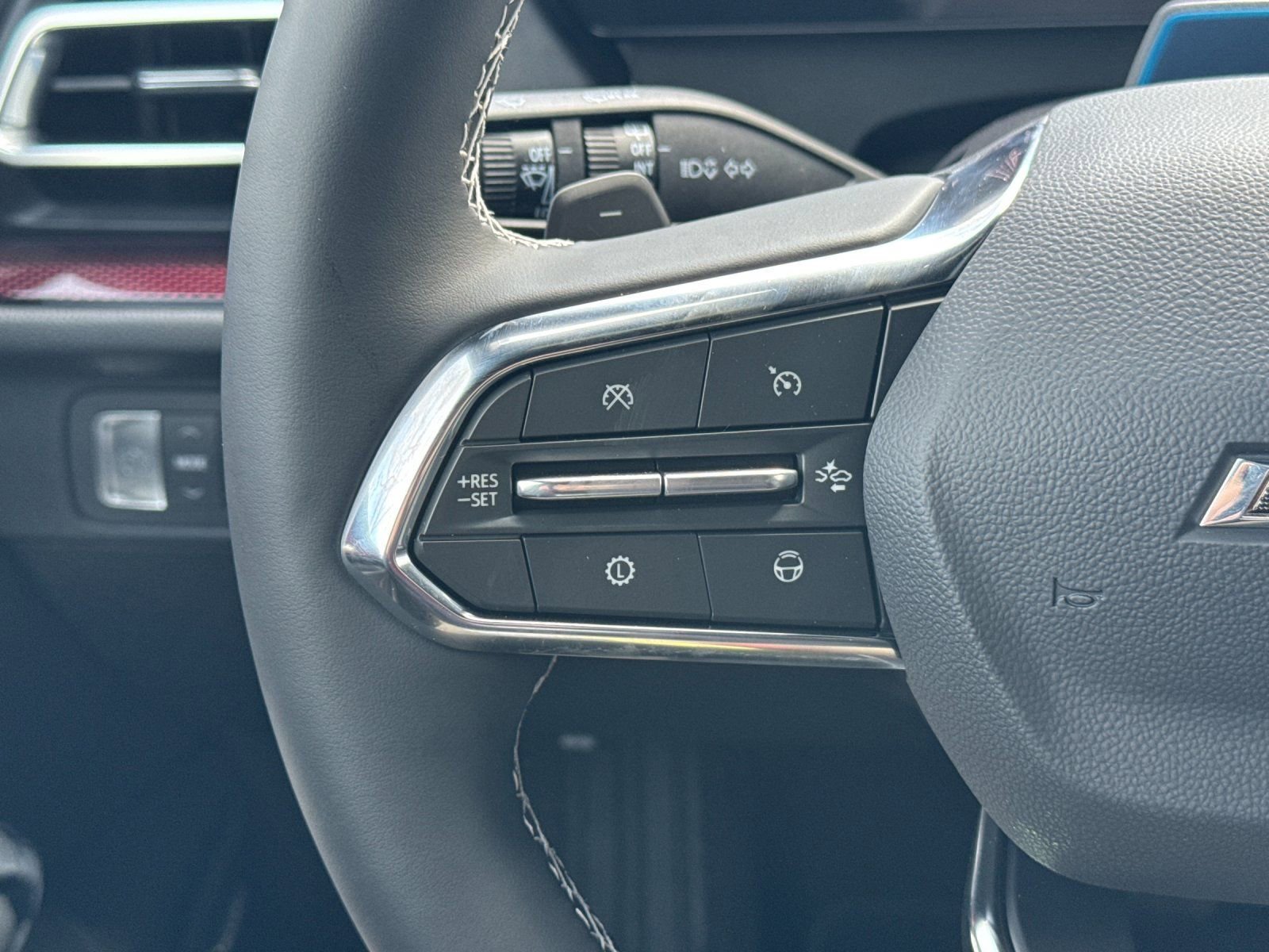 New 2026 Chevrolet Traverse Z71 w/ Enhanced Driving Package image 30