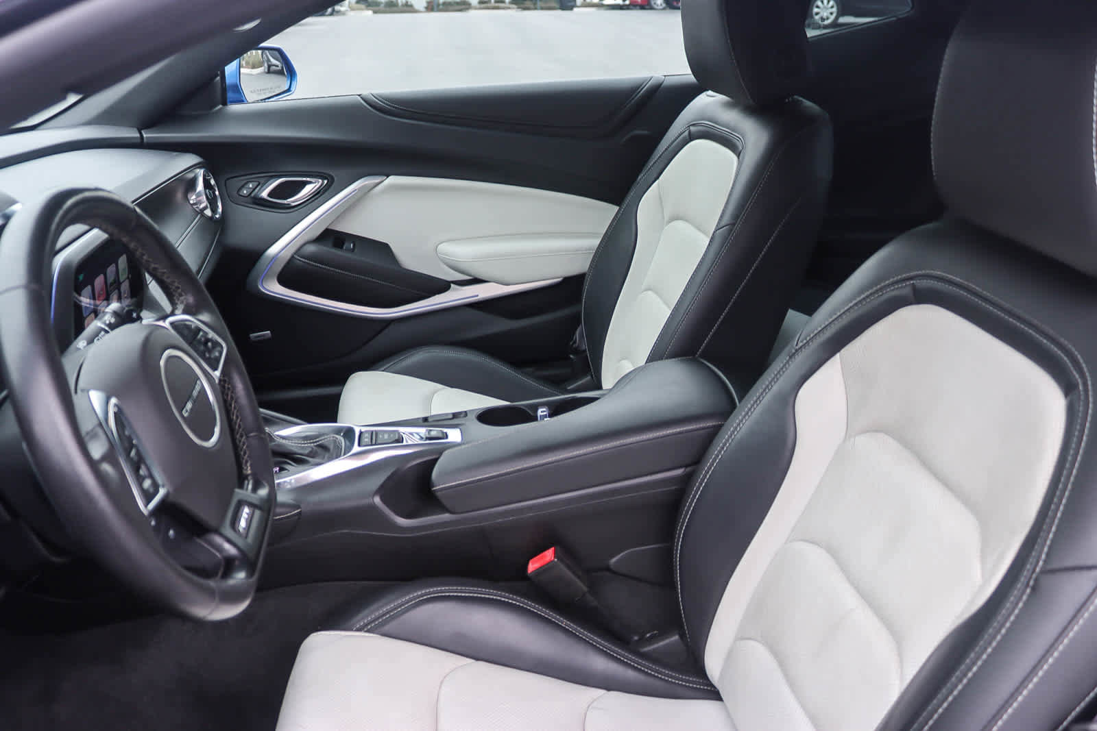 Used 2017 Chevrolet Camaro LT image 16