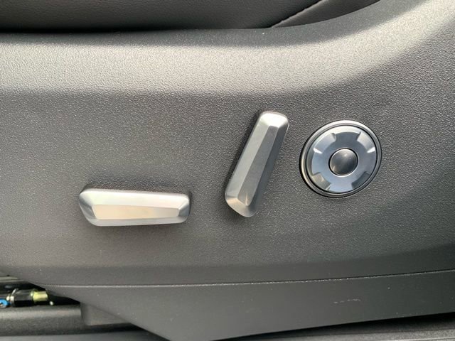 New 2026 Lincoln Navigator Reserve AWD/4WD image 19