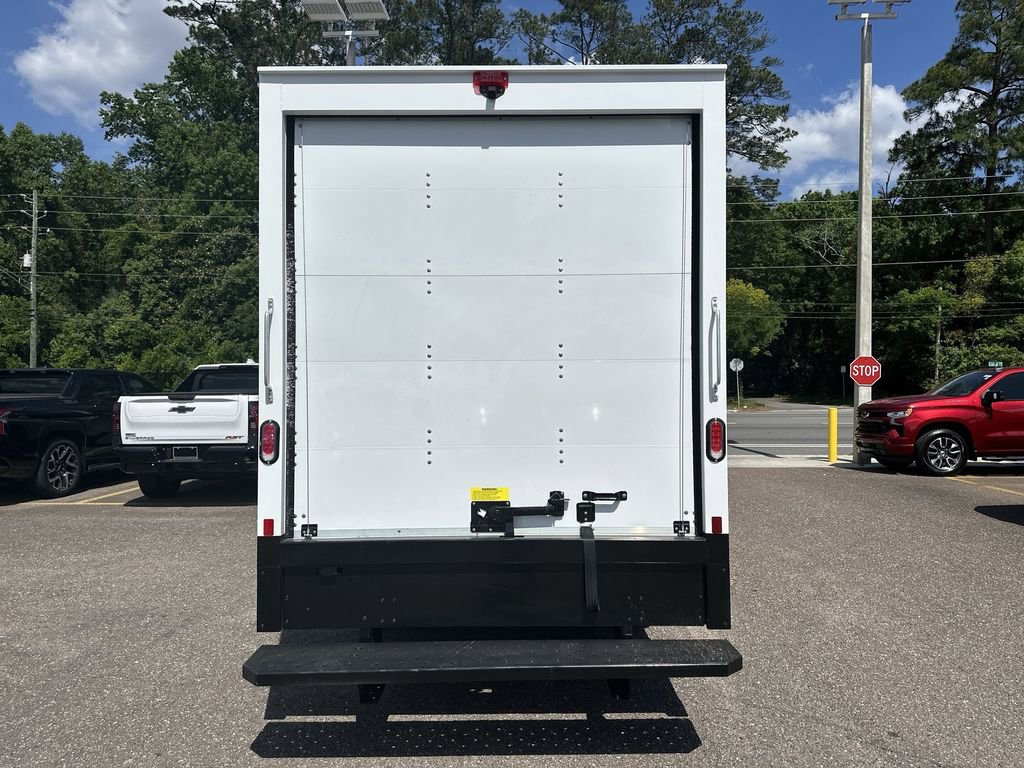 New 2025 Chevrolet Express 3500 w/ Power Convenience Package image 15