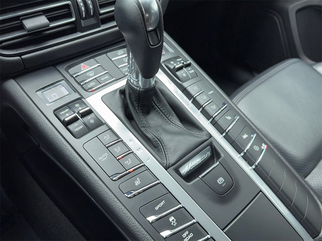 Used 2021 Porsche Macan S image 32