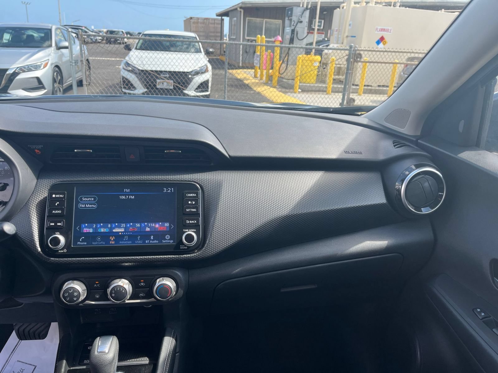 Used 2024 Nissan Kicks SV FWD image 29