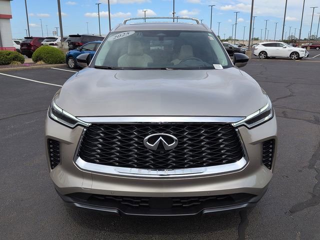 Used 2025 INFINITI QX60 Sensory w/ Vision Package AWD/4WD image 2