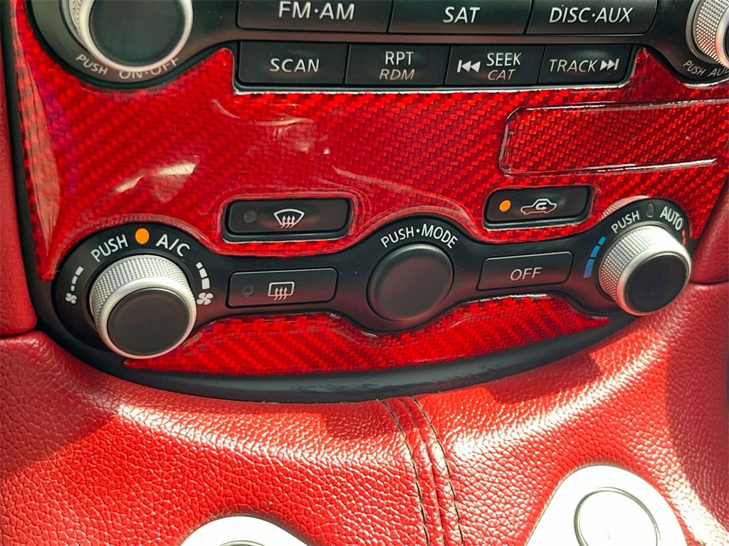 Used 2018 Nissan 370Z Touring Sport image 22