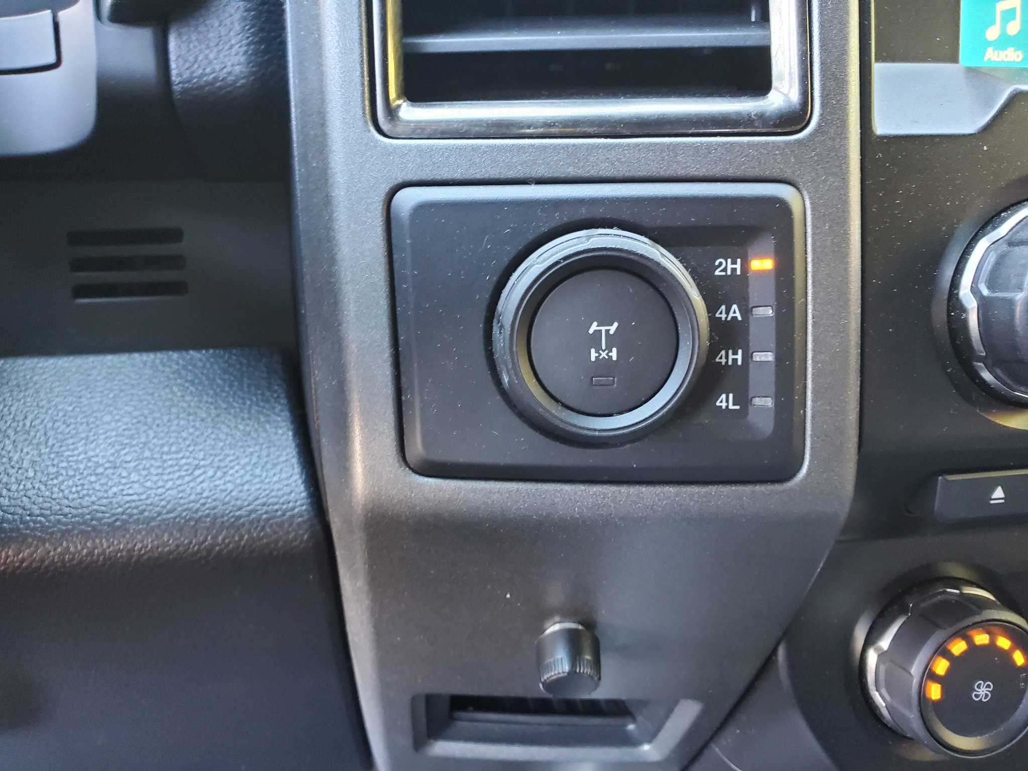 Used 2018 Ford F150 Raptor w/ Equipment Group 801A Mid image 35