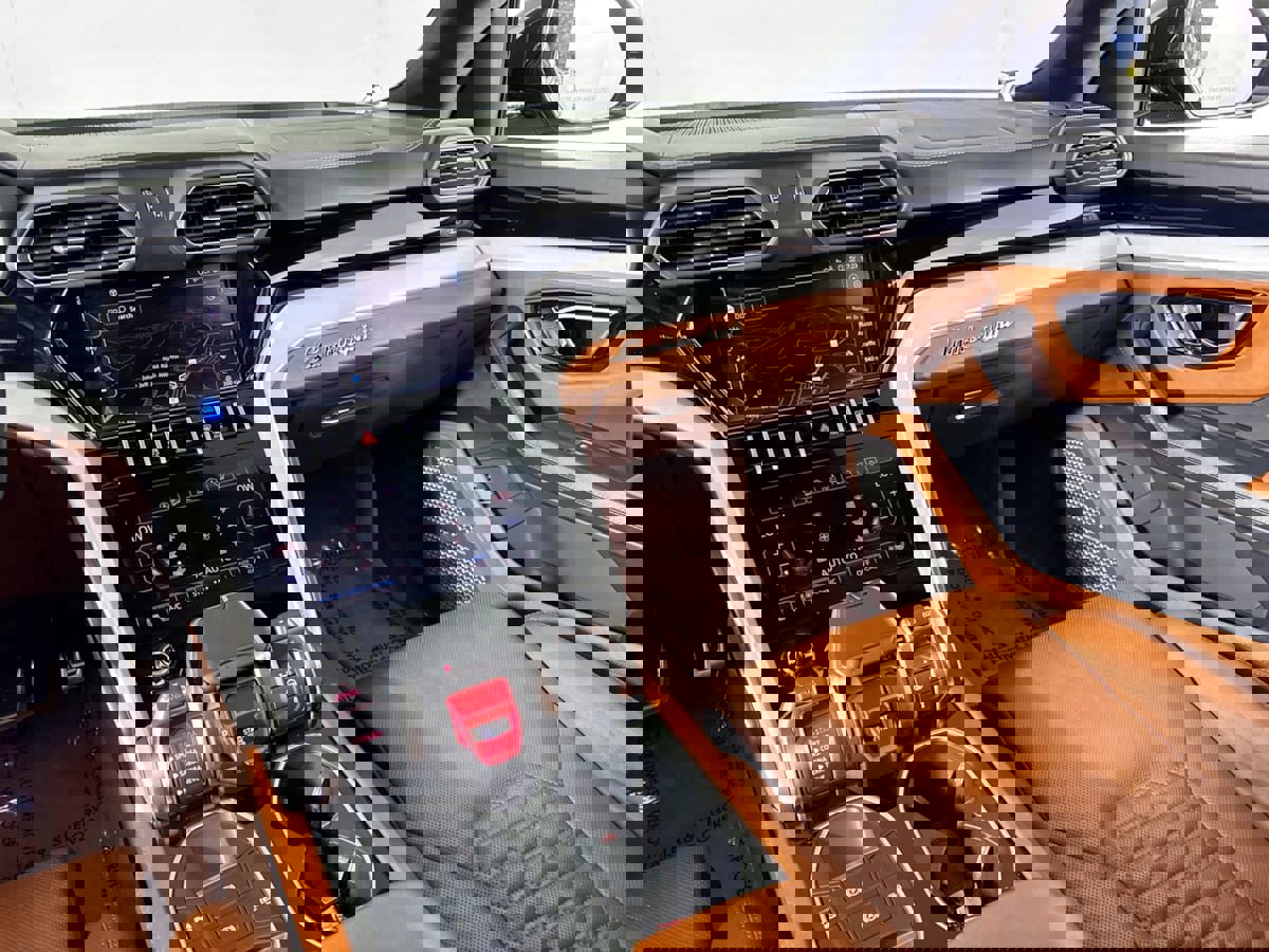 Used 2020 Lamborghini Urus image 30